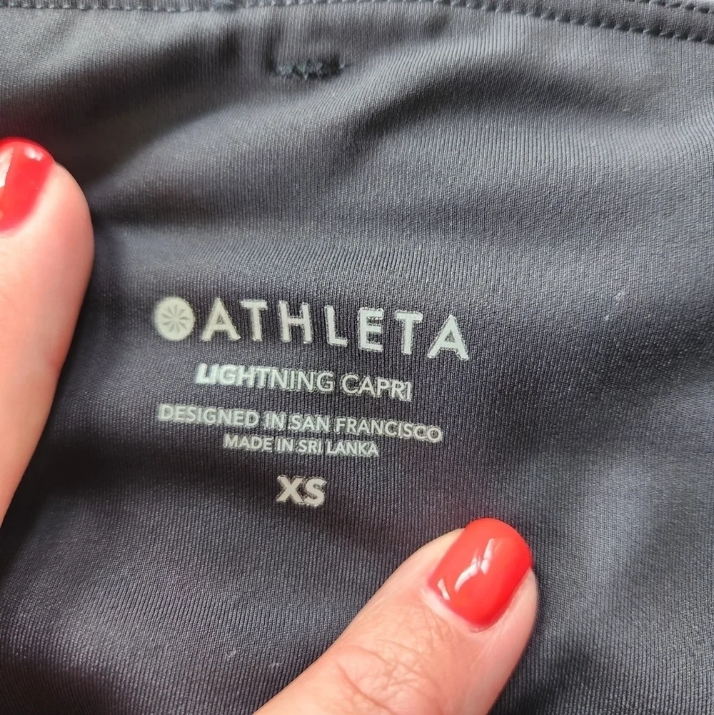 Athleta Lightning Capri Legging Women Size XS Black